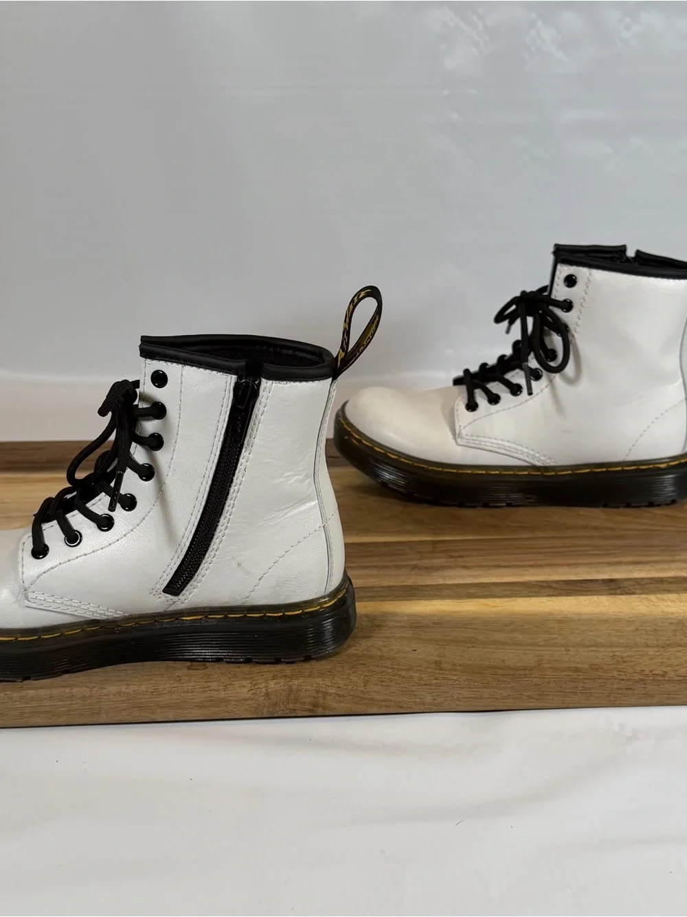 Dr Martens 1460 Youth Sz 1 White Combat Boots with Black Trim